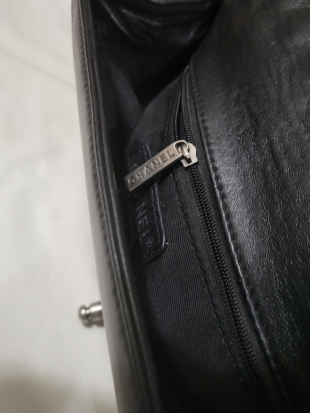 CHANEL Boy Black Quilted Leather Shoulder Bag with Silver Chain and CC Lock - Picture 6 of 8